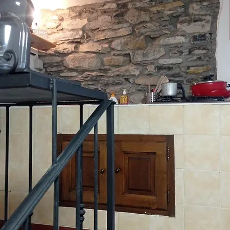La Casa Dei Nani Molini (Liguria)