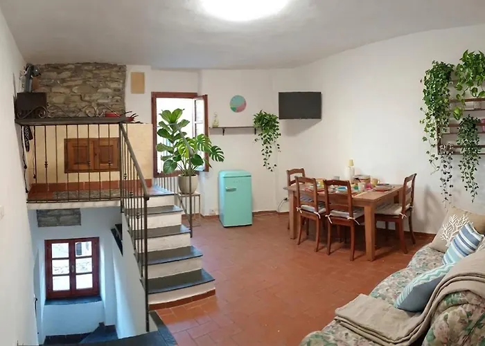 La Casa Dei Nani Molini (Liguria)